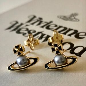 Vivienne Westwood Orb Pearl Earrings Black Gold w/ Box Pouch
